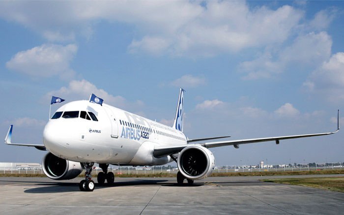A320neo имеет 180 мест для пассажиров в бизнес- и экономическом классах.