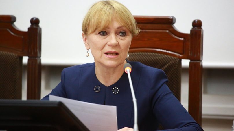 Немеренко опровергает слова Думбрэвяну: Денег на вакцины недостаточно.