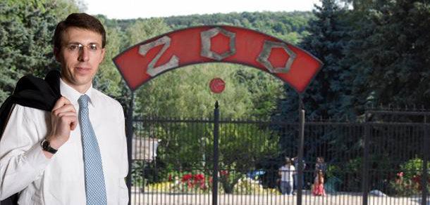 Înmulțirea papagalilor - o importantă realizare a primarului Dorin Chirtoacă pe parcursul celor opt ani de mandat.