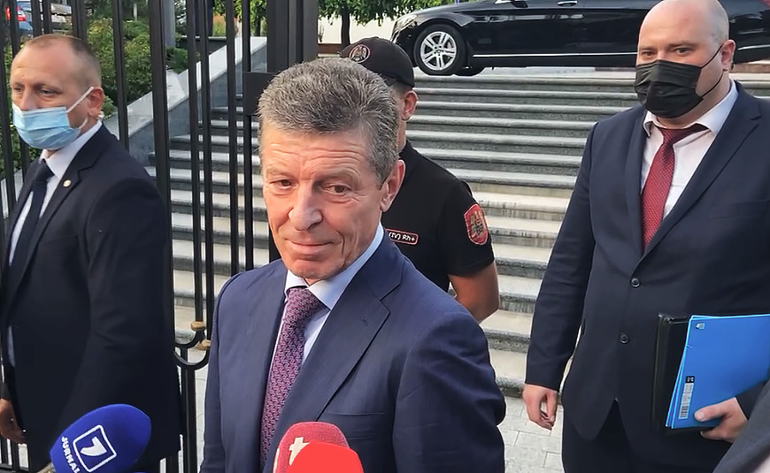 Козак заявил, что удовлетворен переговорами с Санду.