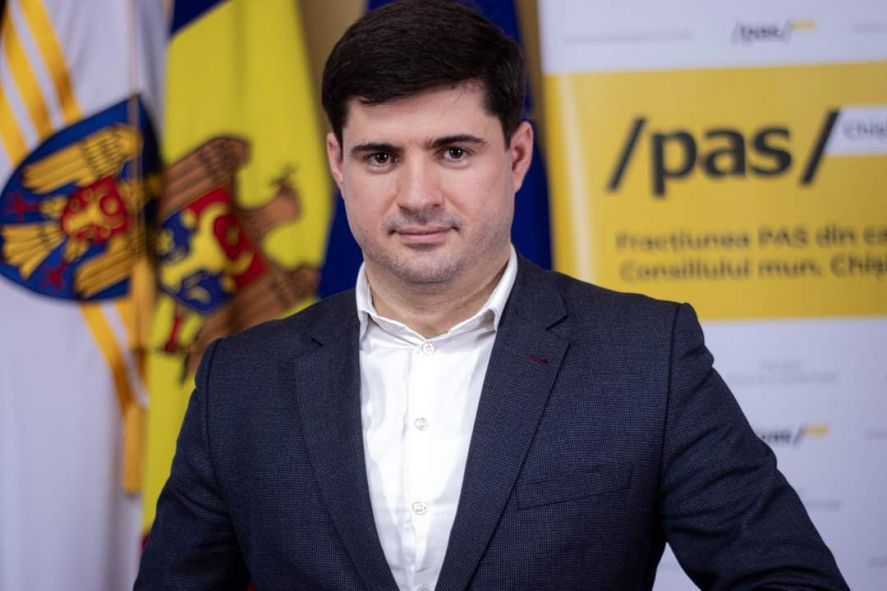 Председатель фракции PAS в муниципальном совете (МС) Кишинева Роман Кожухарь.