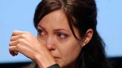 Angelina Jolie a dezvăluit că a suferit o dublă mastectomie pentru a preveni dezvoltarea unui cancer mamar.