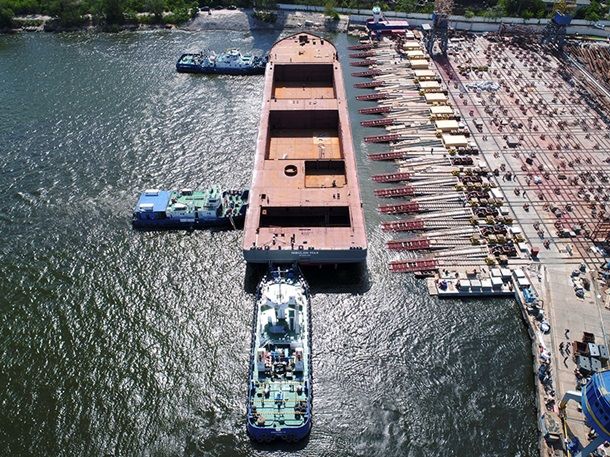 На Украине спустили на воду самое большое судно за 25 лет.