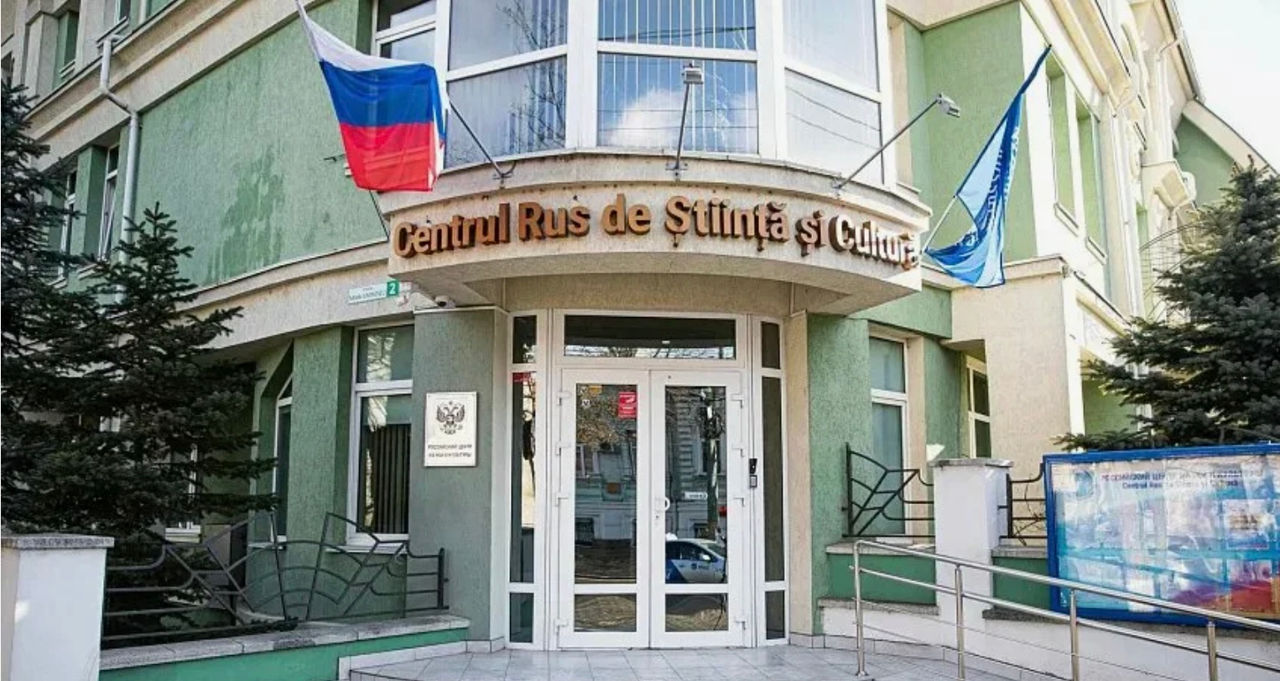 Legea privind denunțarea acordului cu Rusia ce prevede funcționarea centrelor culturale ruse a intrat în vigoare.