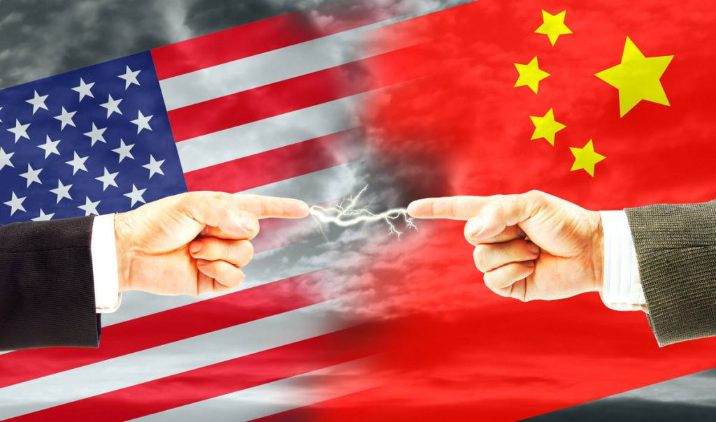 Китай ответил на обвинения США в дезинформации об эпидемии COVID-19.