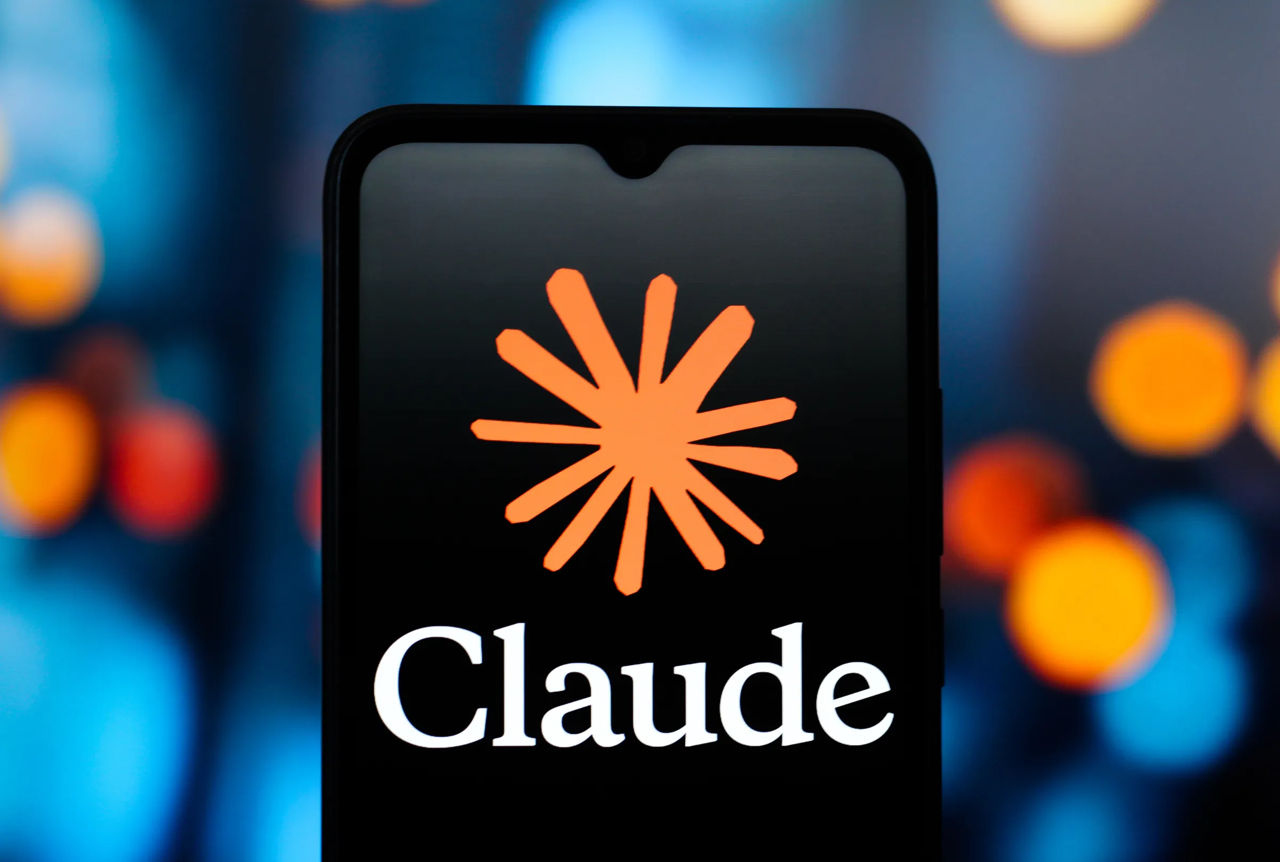 Личные переписки пользователей с чат-ботом Claude обнаружили в поиске Google.