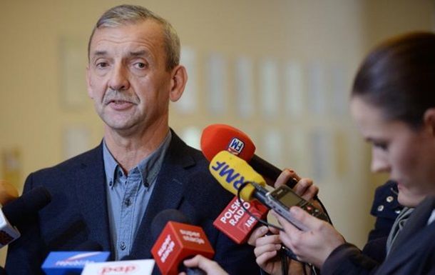 В Польше учителя протестуют из-за низких зарплат.