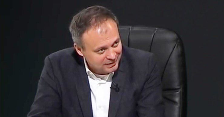 Бывший спикер парламента Андриан Канду.