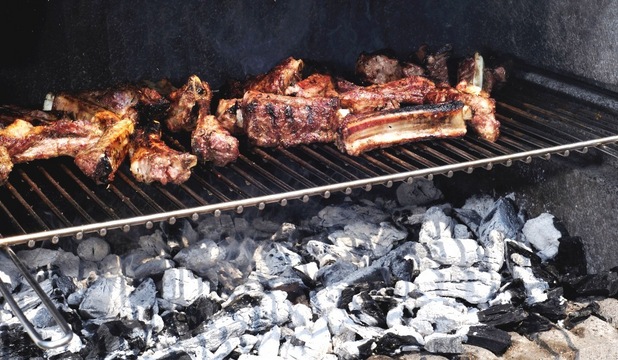Studiile au demonstrat că strămoşii noştri proto-umani consumau carne