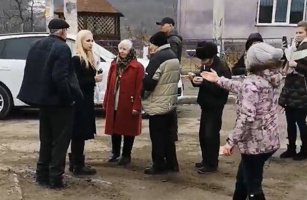 Марину Таубер освистали на встрече с жителями села Питушка Каларашского района. 