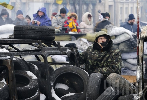 Под ВР принесли автомобильные шины.