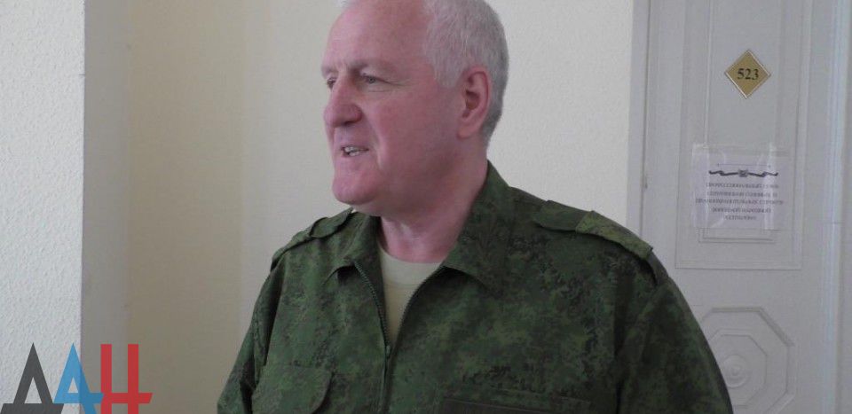 Генерал-майор Александр Коломиец сбежал из Киева вместе с семьей.