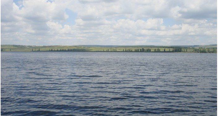 На место выехали представители руководства агентства Apele Moldovei.