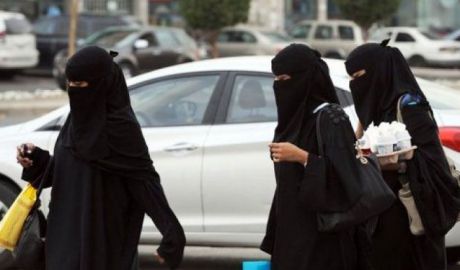 Nouă decizie istorică pentru drepturile femeilor din Arabia Saudită.