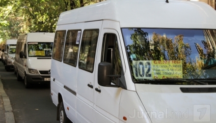 Șapte linii de microbuz au fost anulate. Este vorba despre rutele 102, 105, 109, 110, 130, 160 și 155.