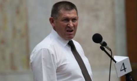 Unele voci admit însă ipoteza că Butmalai i-ar fi stat în cale liderului său de partid Vlad Filat.