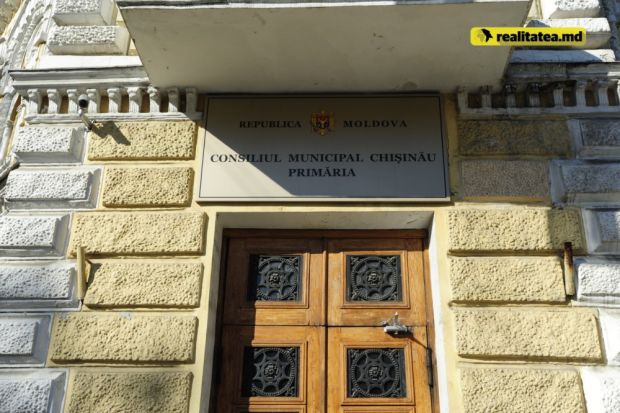 Trei personalităţi de valoare ale culturii naţionale au primit, astăzi, titlul de Cetățean de Onoare al municipiului Chișinău.  Foto: realitatea.md