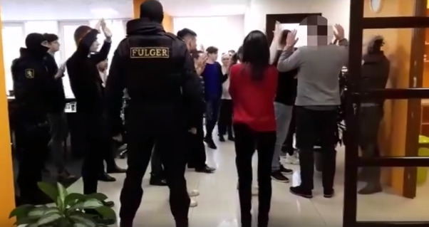 В Молдове задержали трех незаконных брокеров.