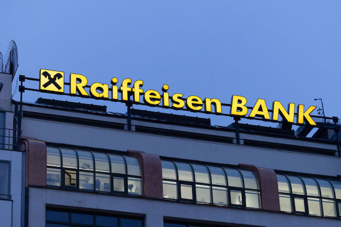Reuters: Австрия предостерегает Raiffeisen bank от сделки с Дерипаской.