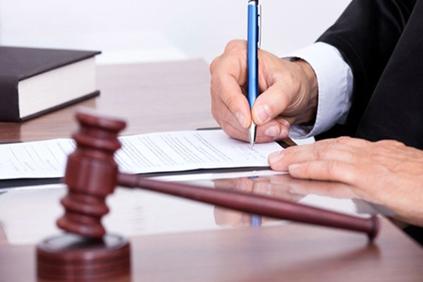 Controlul judiciar ar putea fi aplicat pe o perioadă de cel mult 60 de zile.