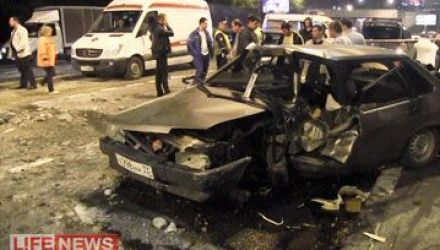 Camionul care transporta încărcărcătura ucigaţă aparţine unei companii de construcţii şi se îndrepta dintr-o suburbie spre centrul Moscovei. 