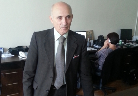 Директор гимназии Константин Сучиту обратился в минпросвещения и в минфин с просьбой помочь с решением возникшей проблемы.