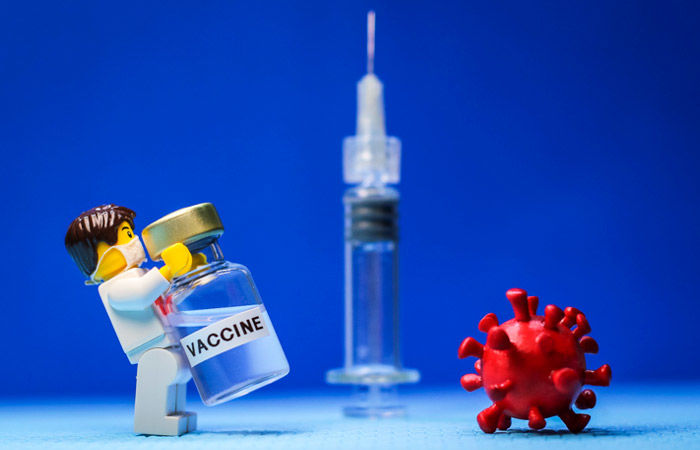 Sanofi начала клинические исследования своей второй вакцины от COVID-19.