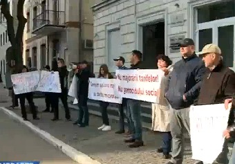 НАРЭ утвердило повышение тарифов на электричество и тепловую энергию.