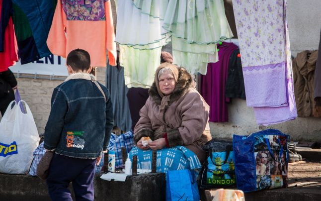 Peste 37% din populaţia Moldovei consideră că acest an a fost mai greu decât anul trecut.