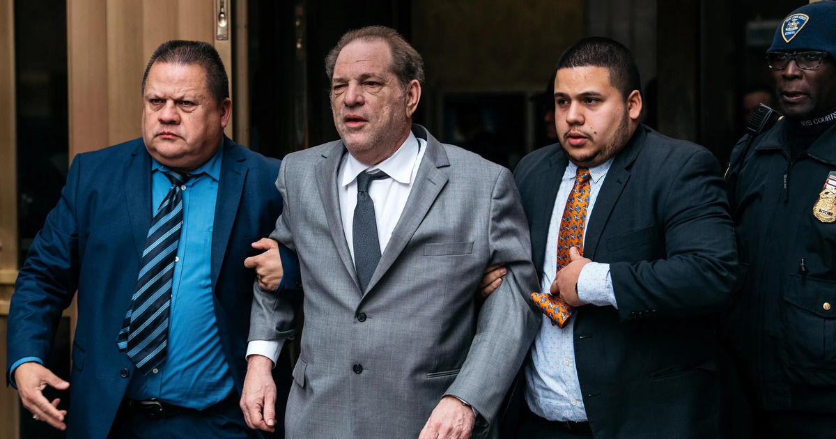 Marea Britanie a renunțat la urmărirea penală a lui Harvey Weinstein.