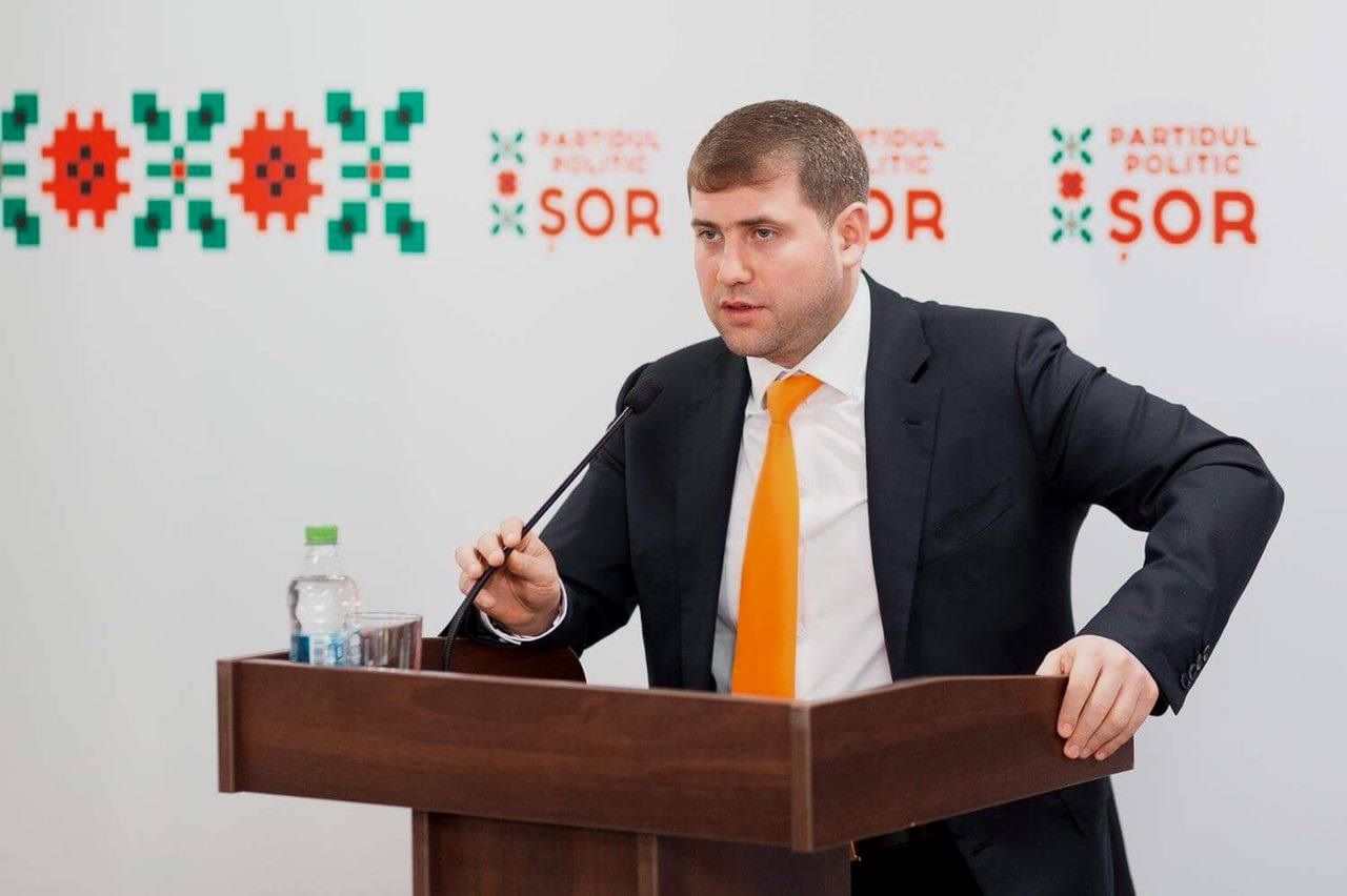 Заседание суда по делу Шора снова отложили.