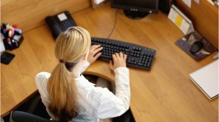 Евросоюз доплачивает за трудоустройство некоторых мигрантов на родине.