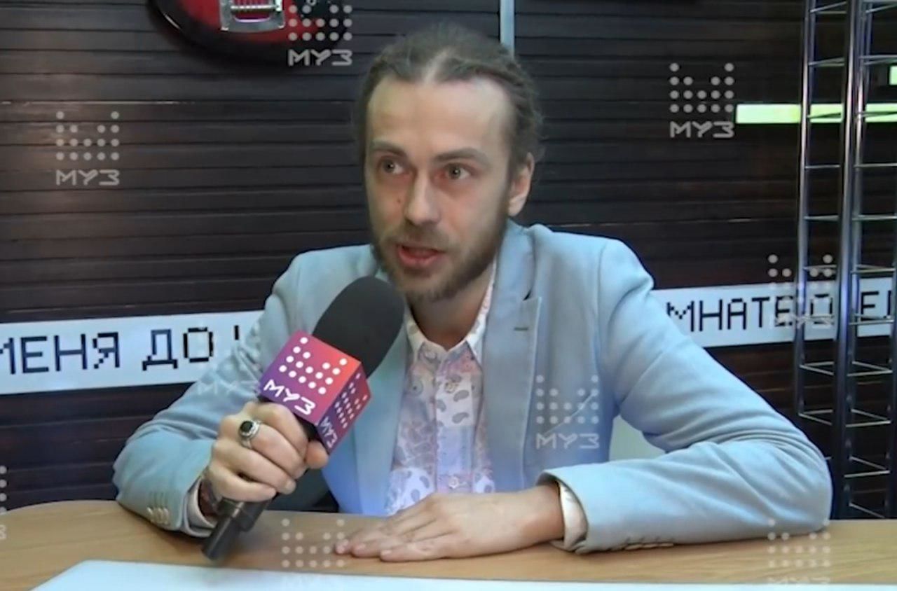  Видео с разговором было опубликовано лишь после смерти артиста на YouTube-странице музыкального канала.