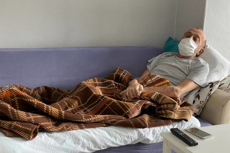 Житель Турции 78 раз сдавал тесты на COVID-19 — все они оказались положительными.