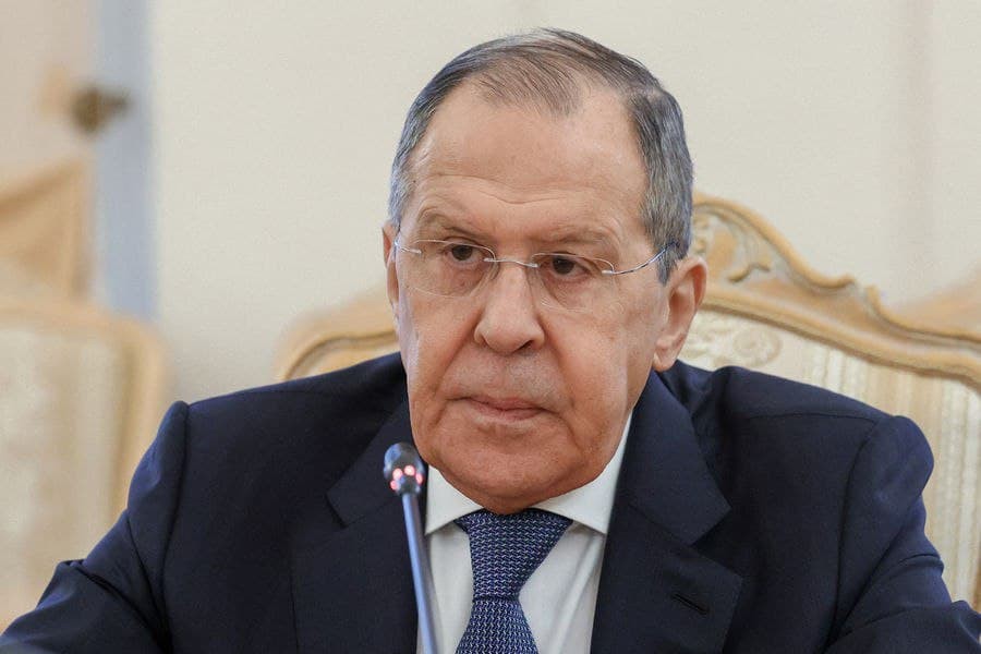 Лавров: Запад считает возможным указывать России, что ей делать на своей территории.