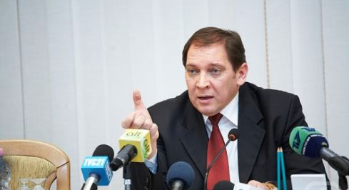 Олег Черней стал защищать главного специалиста земельно-кадастрового управления столичной мэрии Иона Голбана.