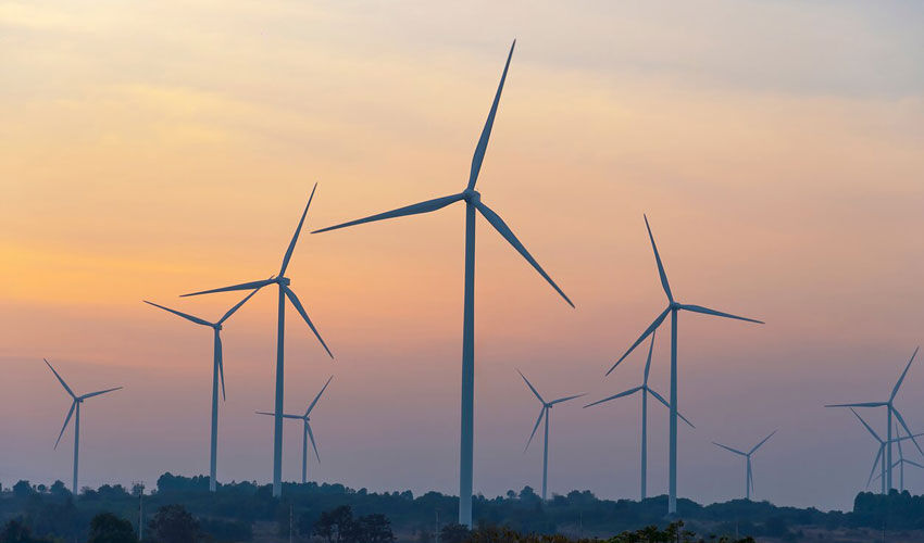 Companiile azere, invitate la licitația pentru construcția parcurilor eoliene în Moldova.