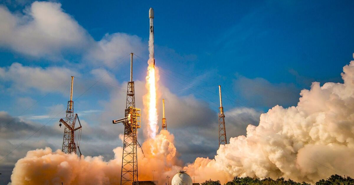 SpaceX: Госведомство не справляется со своими обязанностями.