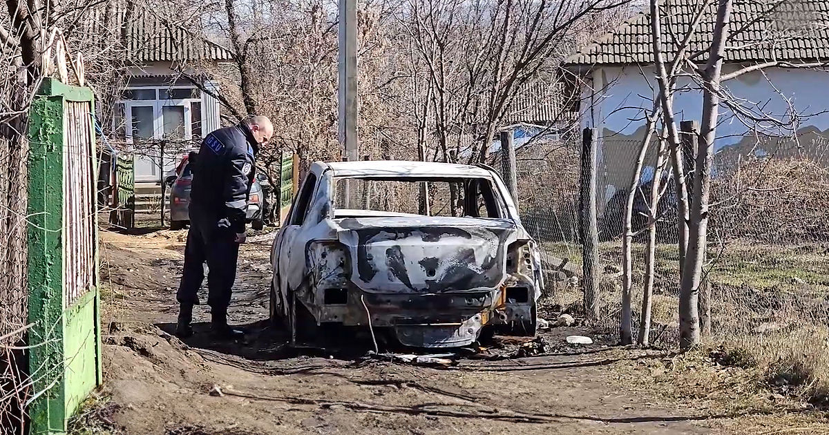 Автомобиль мэра села Кобань был преднамеренно подожжен.
