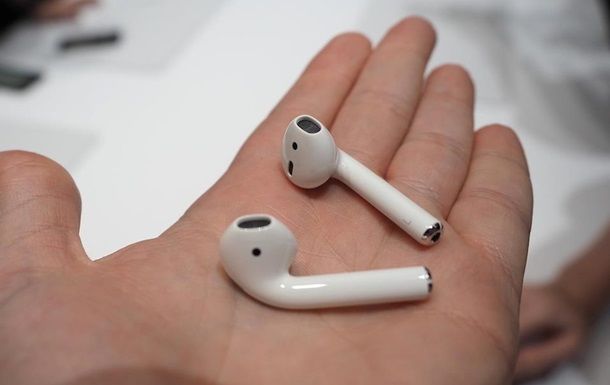 Беспроводные наушники AirPods были созданы специально для iPhone 7.