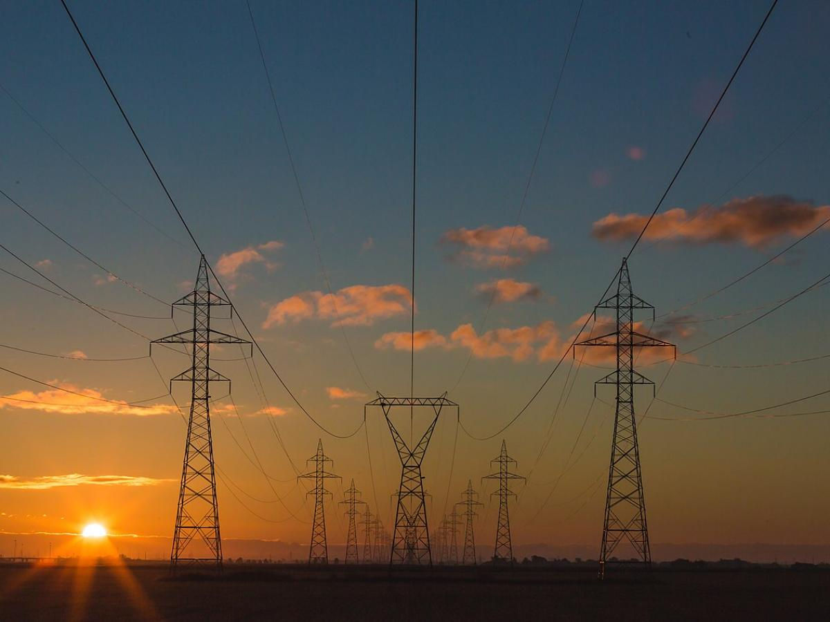 Moldova va importa 80% din energia electrică vara: Este posibil un contract cu Bulgaria.