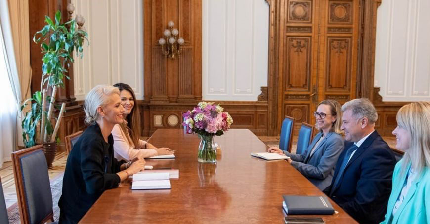 Врио председателя Сената Алина-Штефании Горгиу встретилась с послом РМ в Румынии Виктором Кирилэ.