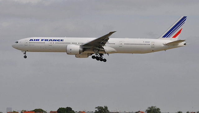 Air France меняет маршруты полетов из-за ситуации вокруг Сирии.
