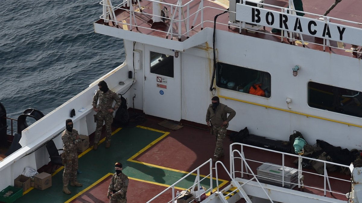 Во Франции капитана танкера "теневого флота" РФ приговорили к году тюрьмы.