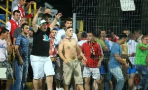 Observatorul a notat în raport acest incident, iar clubul s-a trezit cu o nouă suspendare