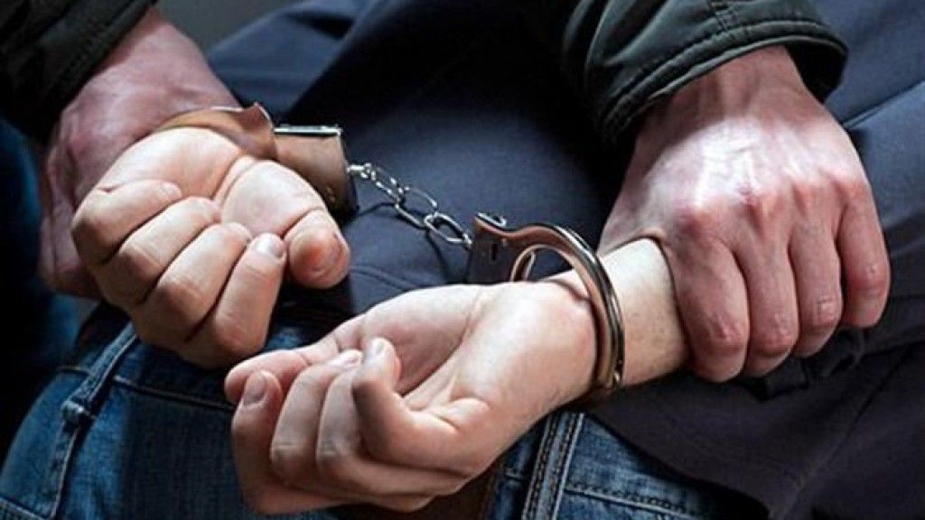 Подозреваемые в продаже наркотиков на территории Кишинева были задержаны на 72 часа. Фото: media.1777.ru.