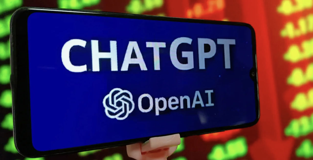 Разработчика ChatGPT бойкотируют из-за контрактов с Пентагоном.