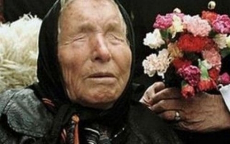 Vanga a prezis de-a lungul timpului evenimente marcante, ce se întind până în 5079, anul în care lumea se va sfârşi, după spusele sale.
