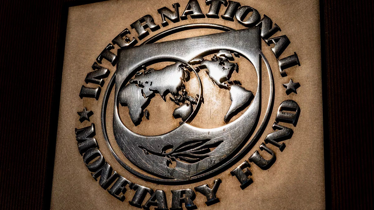 FMI: Datoria publică cumulată a tuturor țărilor va depăși în curând 100% din PIB-ul mondial.