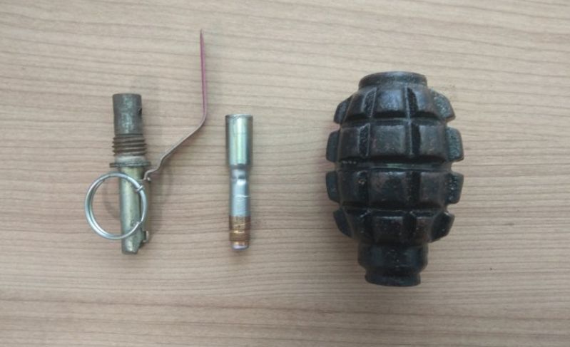 Гражданин Украины попытался ввезти в Молдову боевую гранату.